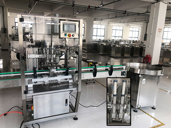 大型香菇醬灌裝機(jī)械實(shí)拍圖